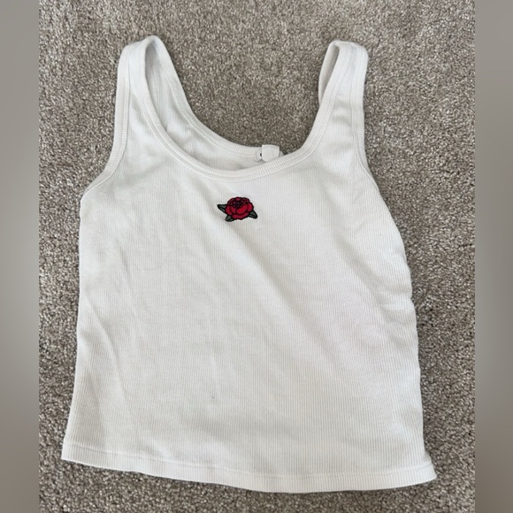 Garage tank top with rose design - Picture 1 of 1